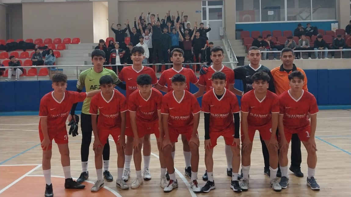 Okul Futsal takımımız  Şeker lisesini 5-0 Eraslan lisesini 2-1  Yenerek gruptan çıkmıştır.